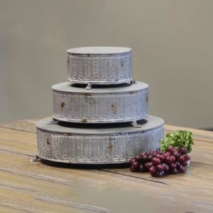 Farmhouse Cake Plateau