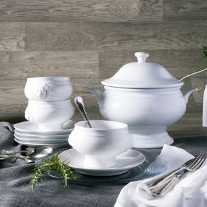 Soup Tureen & Bowls