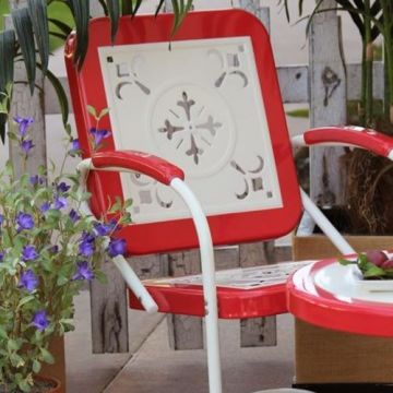 Summerland Vintage Tomato Chair